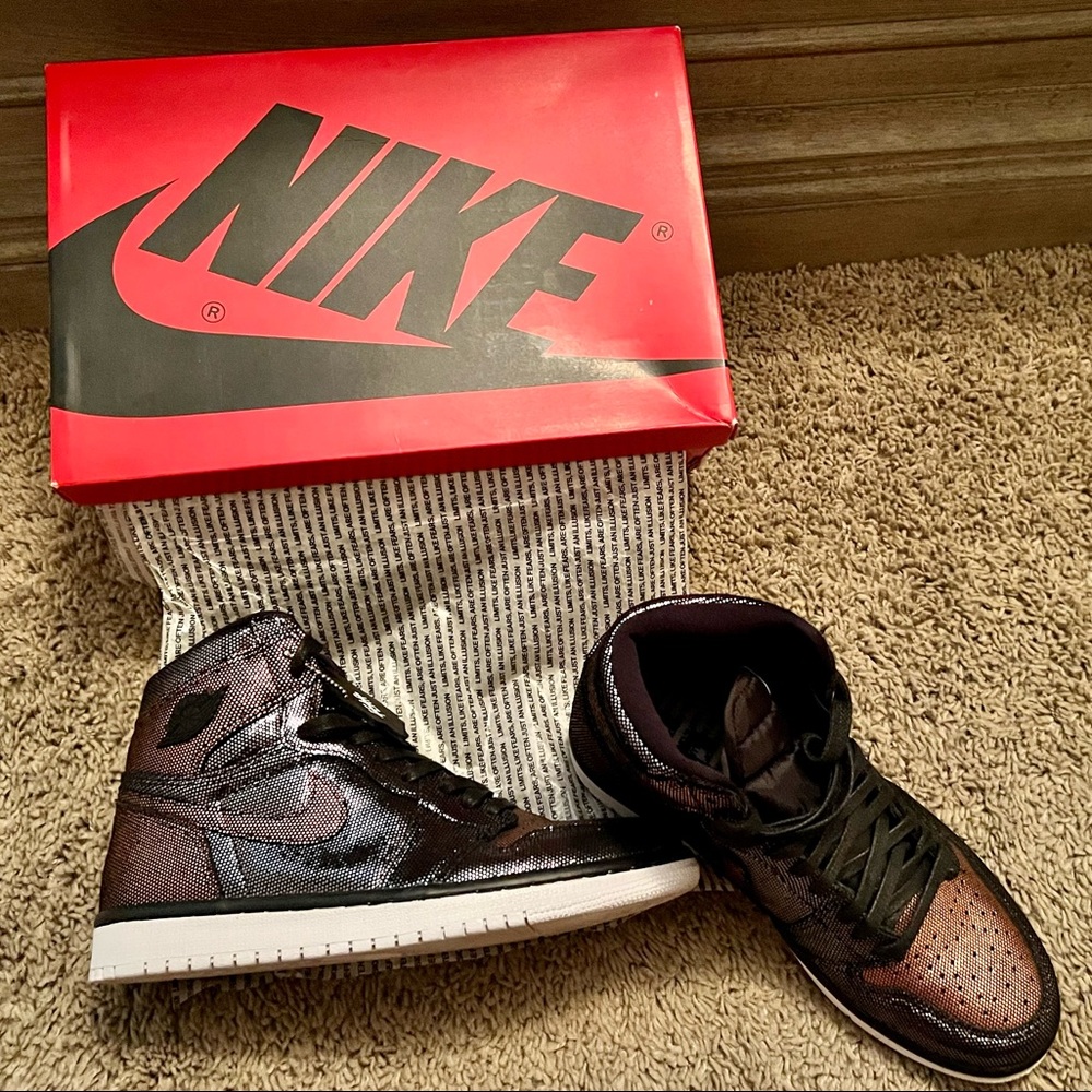 Jordan 1 Retro High Fearless (women) 100% Authentic